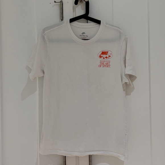 The NIKE Tee The Art of Sport T-shirt - Picture 1 of 3